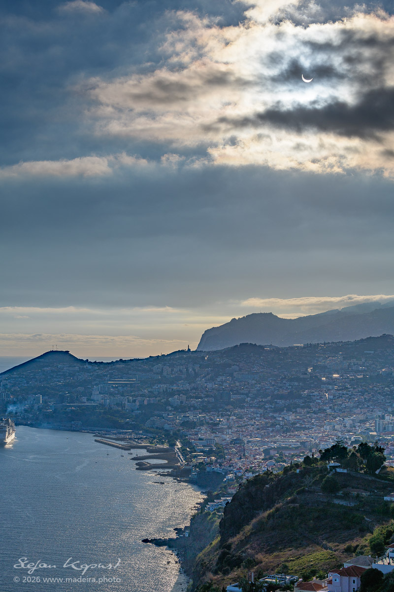 Sonnenfinsternis über der Bucht von Funchal